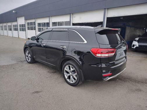 Ebony Black 2017 Kia Sorento SX