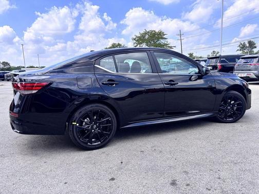 2025 Nissan Sentra SR