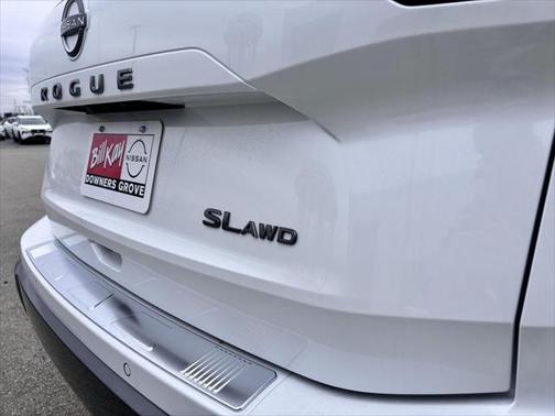 2025 Nissan Rogue SL
