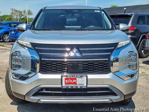 Alloy Silver Metallic 2025 Mitsubishi Outlander SE S-AWC
