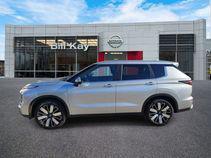 Alloy Silver Metallic 2025 Mitsubishi Outlander SE S-AWC