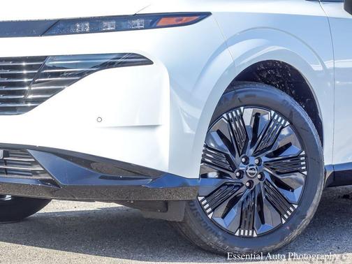 Everest White Pearl Tricoat 2026 Nissan Murano Platinum