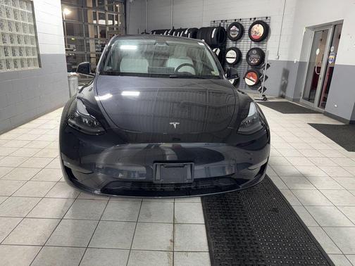 2024 Tesla Model Y Long Range Dual Motor All-Wheel Drive