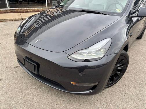 2024 Tesla Model Y Long Range Dual Motor All-Wheel Drive