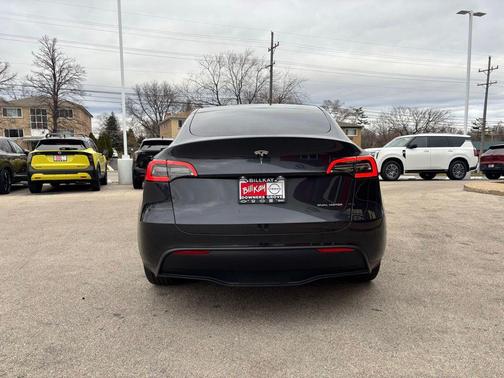 2024 Tesla Model Y Long Range Dual Motor All-Wheel Drive