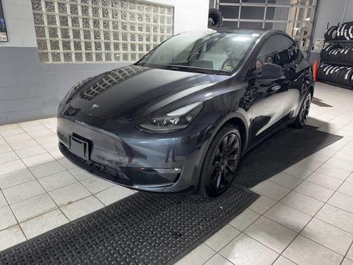 2024 Tesla Model Y Long Range Dual Motor All-Wheel Drive