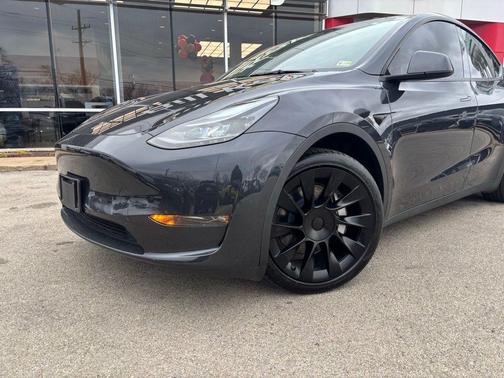 2024 Tesla Model Y Long Range Dual Motor All-Wheel Drive