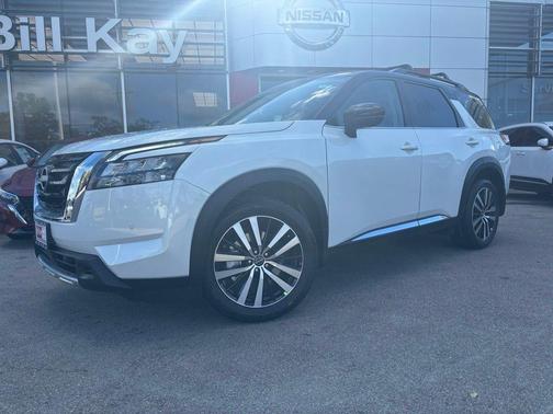 2025 Nissan Pathfinder Platinum 4WD