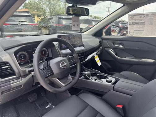 2025 Nissan Rogue SL