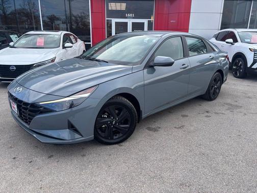 2023 Hyundai ELANTRA HEV Blue