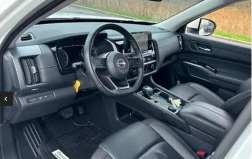 Pearl White Tricoat 2023 Nissan Pathfinder SL 4WD