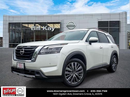 Pearl White Tricoat 2023 Nissan Pathfinder SL 4WD