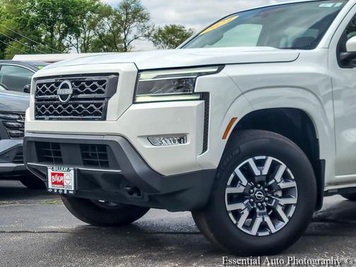 Glacier White 2024 Nissan Frontier SL