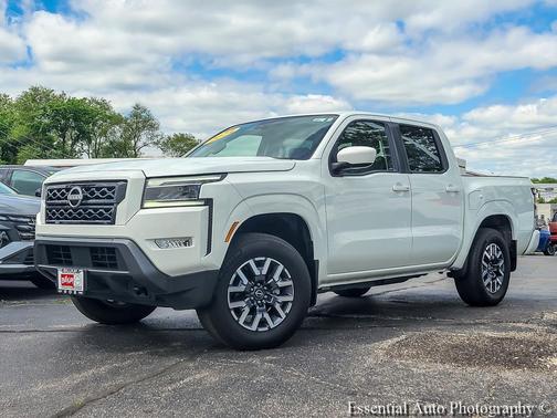 Glacier White 2024 Nissan Frontier SL