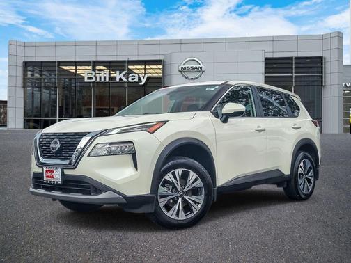 Pearl White Tricoat 2023 Nissan Rogue SV