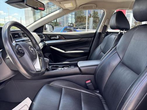 2022 Nissan Maxima SV Xtronic CVT