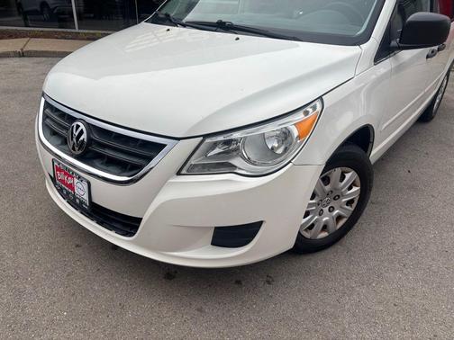 2012 Volkswagen Routan S