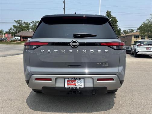 2025 Nissan Pathfinder Platinum 4WD