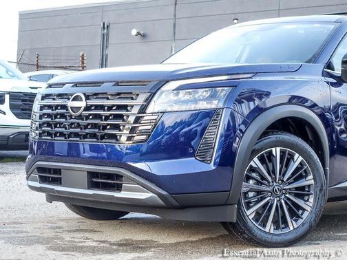 Deep Ocean Blue Pearl 2026 Nissan Pathfinder Platinum
