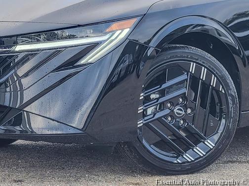 Super Black 2027 Nissan Sentra SR