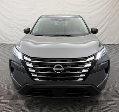 Gun Metallic 2024 Nissan Rogue S