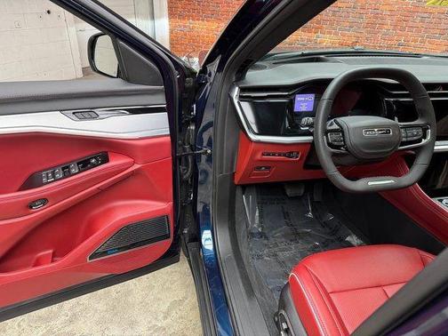 2024 Jeep Wagoneer S Launch Edition