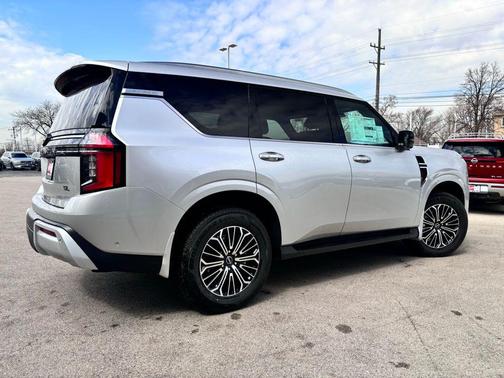 2025 Nissan Armada SL 4WD