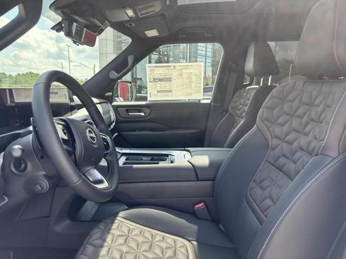 2025 Nissan Armada Platinum 4WD