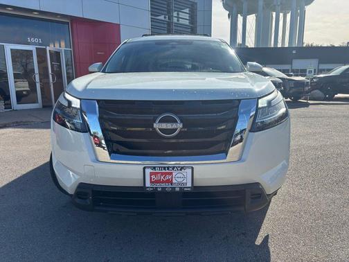 2022 Nissan Pathfinder SV 4WD