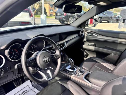 2022 Alfa Romeo Stelvio Ti