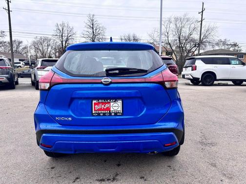 2025 Nissan Kicks S
