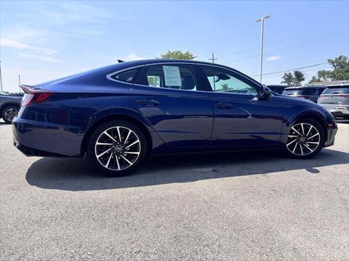 2022 Hyundai SONATA Limited