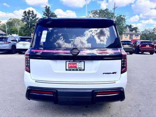 2025 Nissan Armada PRO-4X 4WD