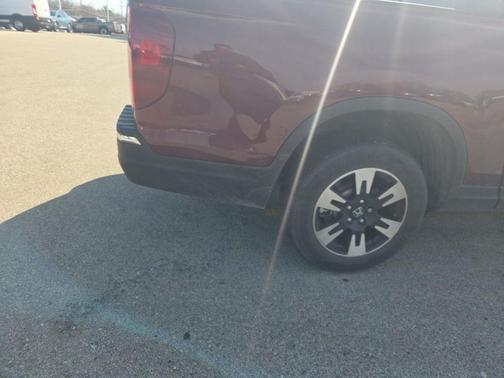 Deep Scarlet Pearl 2020 Honda Ridgeline RTL