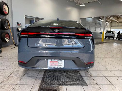 2025 Toyota Prius LE