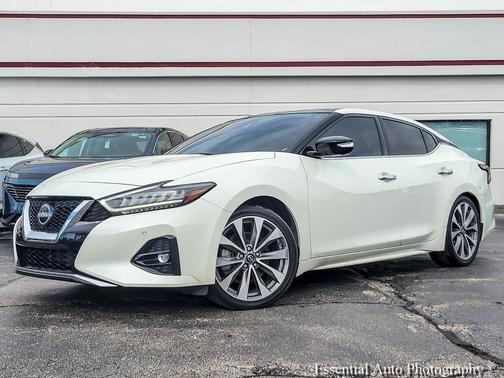 Pearl White Tricoat 2023 Nissan Maxima 3.5 Platinum