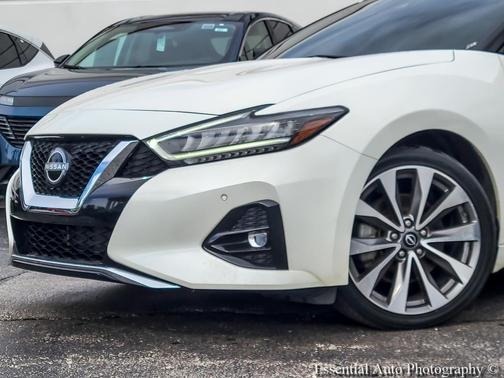 Pearl White Tricoat 2023 Nissan Maxima 3.5 Platinum
