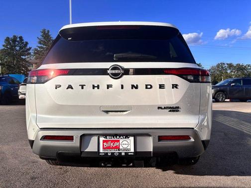 2025 Nissan Pathfinder Platinum 4WD