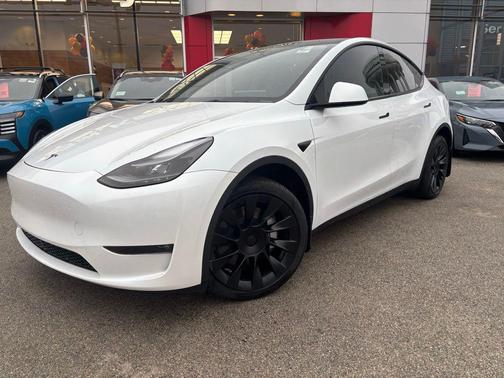 2023 Tesla Model Y Long Range Dual Motor All-Wheel Drive