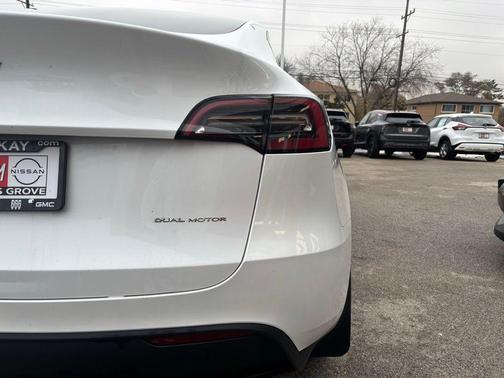 2023 Tesla Model Y Long Range Dual Motor All-Wheel Drive