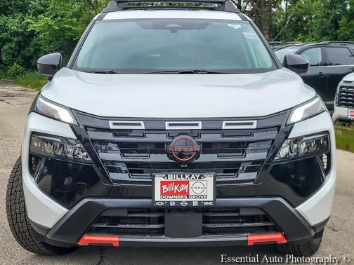 Everest White Pearl Tricoat 2026 Nissan Rogue Rock Creek