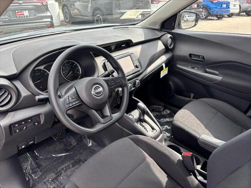 2025 Nissan Kicks S