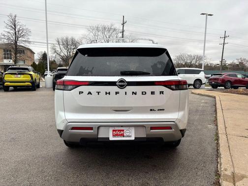 2025 Nissan Pathfinder SL 4WD