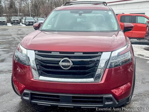 2023 Nissan Pathfinder SV 4WD