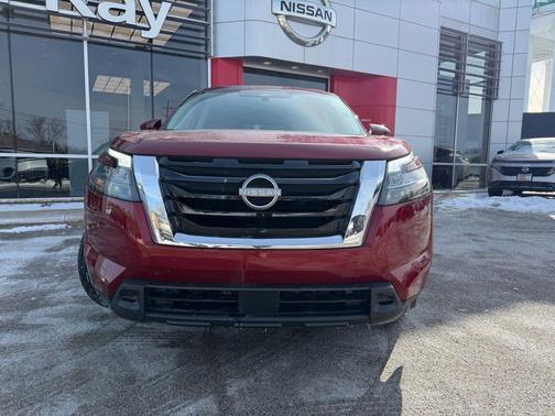 2023 Nissan Pathfinder SV 4WD