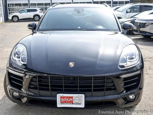 Black 2018 Porsche Macan Macan