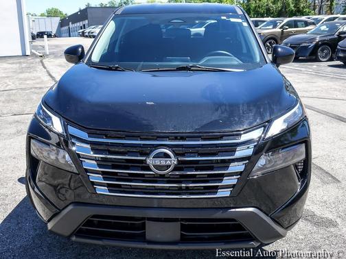 Super Black 2025 Nissan Rogue SV