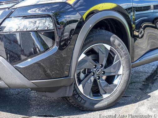 Super Black 2025 Nissan Rogue SV