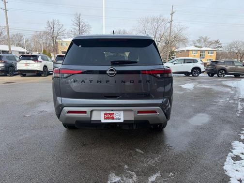 2025 Nissan Pathfinder Platinum 4WD