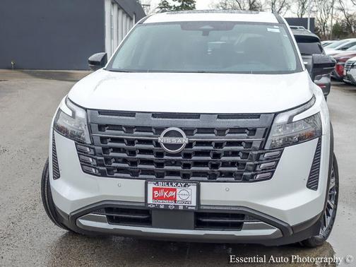 Everest White Pearl Tricoat 2026 Nissan Pathfinder Platinum